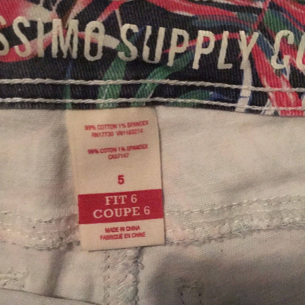 Shorts - Picture 2 of 2